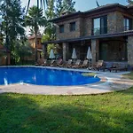 Calbis Hotel 3*