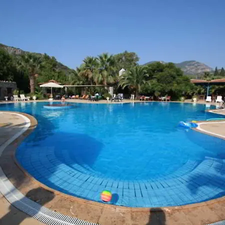 Calbis فندق داليان